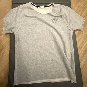 GYMshark Men's Gray crop collar Casual Shirt